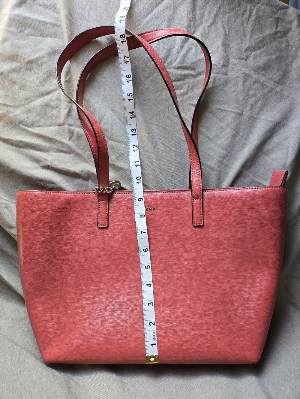 ✨ DKNY Bryant Medium Saffiano Leather Shop Tote With Dust Bag in Bright Red ✨ - Picture 4 of 8